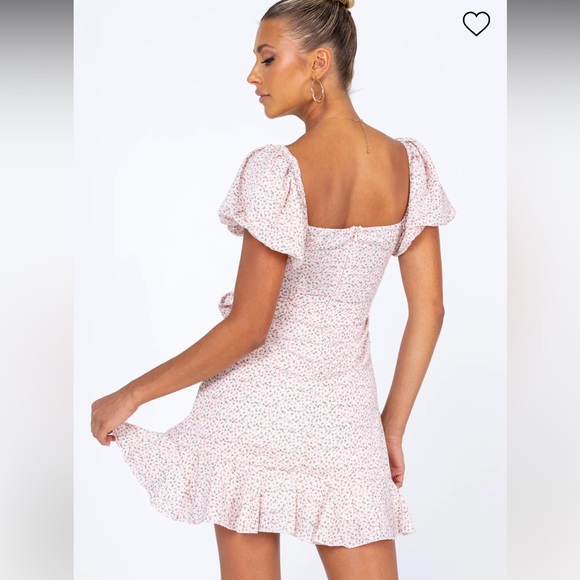 Princess Polly Annie Mini Dress in Pink / Floral / Dainty / Summer/ Size 4 Small - Picture 2 of 8